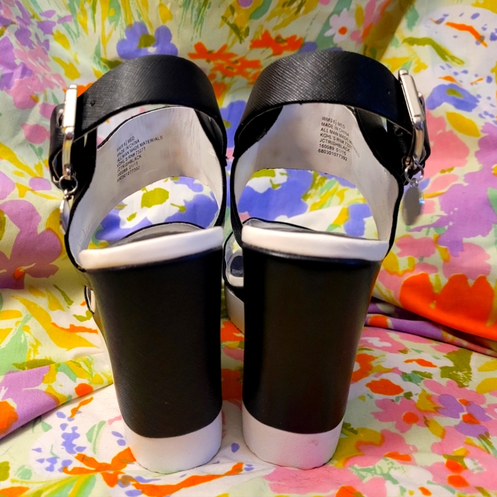 Juicy Couture Trish Wedges Heels - Picture 3 of 10